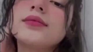 dayanaalvear15 showing beautiful boobs