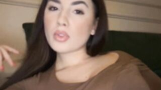 EclipseLunaireSouveraine playing in her chest