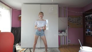 Sunny_Nicole NN Striptease